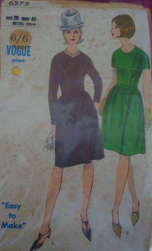 V/VINTAGE VOGUE 6575  ONE PIECE DRESS SIZE 20  BUST 40"  COMPLETE - SUPPLIED IN A ZIPLOC BAG