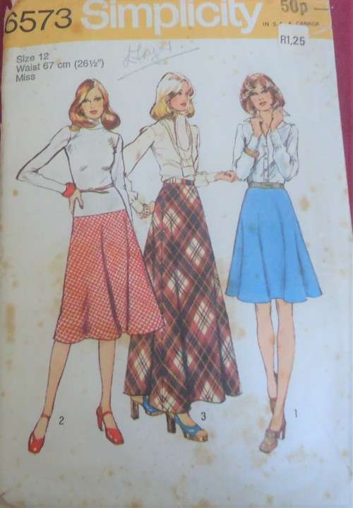 SIMPLICITY 6573 SKIRT SIZE 12 WAIST 67 CM COMPLETE