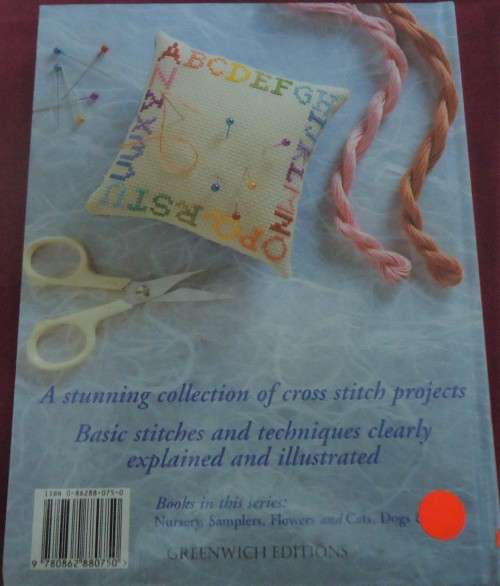 THE CROSS-STITCH TREASURY - FLOWERS - 36 PAGE HARDOVER BOOK