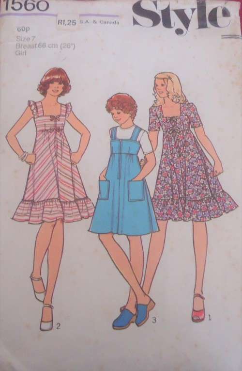 STYLE 1560 GIRL`S PINAFORE DRESS SIZE 7 YEARS BREAST 66 CM  COMPLETE