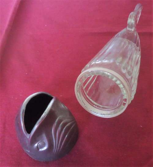 RETRO 50'S GLASS FISH SNACK DISPENSER - LOOK SEE - GREAT TALKING POINT!