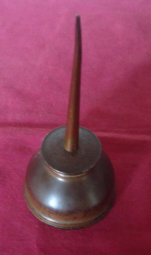 PERFECT - LARGE COPPER COLOUR SINGER OIL CAN
