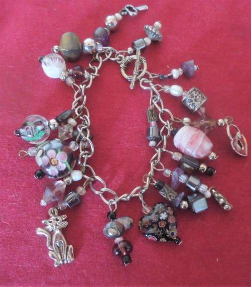 SILVER TONE CHARM LOCKET NECKLACE WITH 2 BRACLETS (MURANO BEADS) & EARRINGS IN TARTAN POUCH