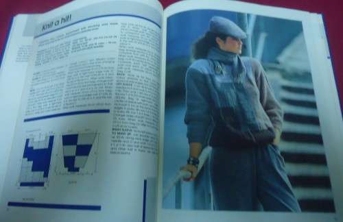 HUIS GENOOT-FAVOURITE KNITS- A CHOICE OF 40 SA HAND-KNIT PATTERNS FOR THE WHOLE FAMILY-100 PAGES