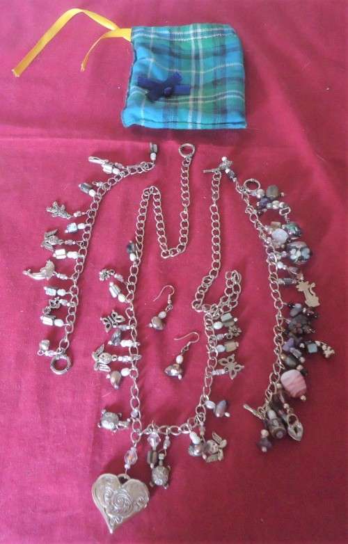 SILVER TONE CHARM LOCKET NECKLACE WITH 2 BRACLETS (MURANO BEADS) & EARRINGS IN TARTAN POUCH