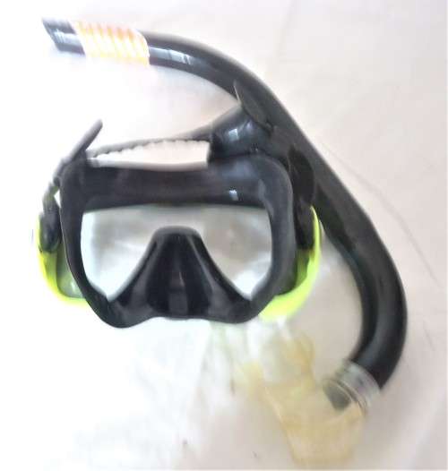 AQUA LUNG MASK & SNORKLE SET  - MADE IN ITALY ( WITH EXTRA MASK)