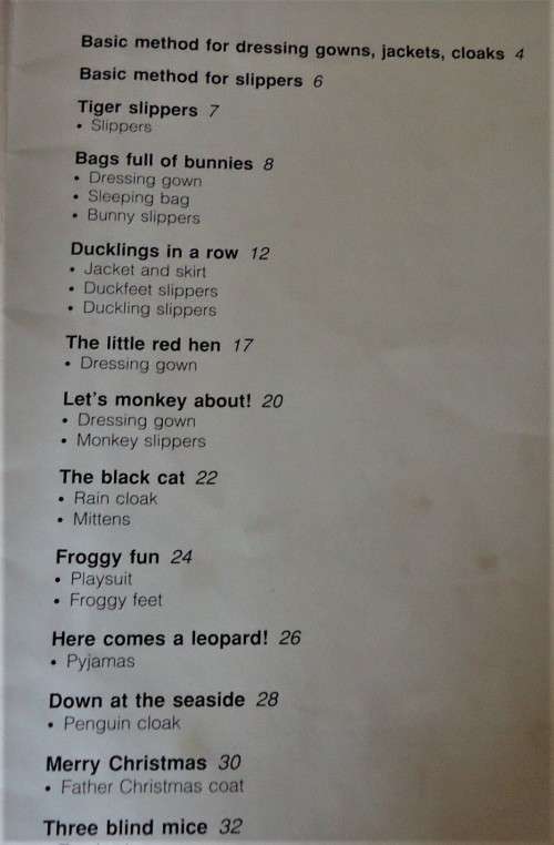 FUN CLOTHES FOR KIDS- ZARESA STEYN - DELOS - 32 PAGE SOFT COVER