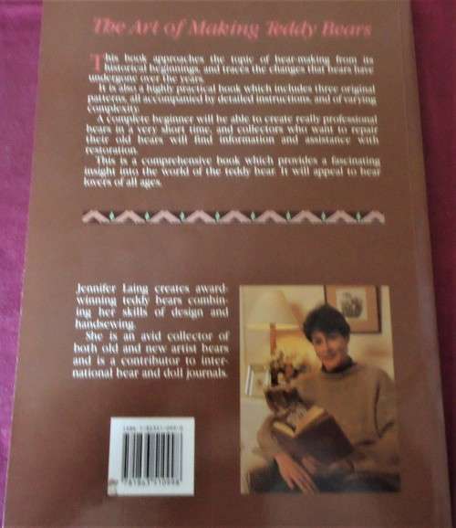 THE ART OF MAKING TEDDY BEARS- JENNIFER LAING-MILNER CRAFT SERIES-68 PAGES WITH PATTERNS