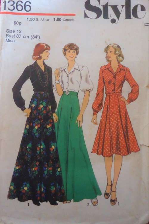 STYLE 1366 SKIRT & BLOUSE SIZE 12 BUST 34"/87 CM COMPLETE ZIPLOC BAG