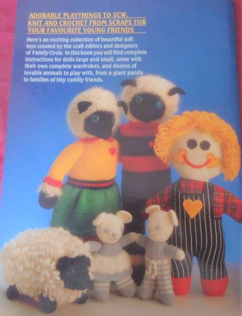 TREASURY OF DOLLS & CUDDY TOYS - FAMILY CIRCLE 132 PAGES WITH PATTERNS