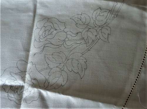 REGAL AGM  DESIGN #5584 STAMPED READY FOR EMBROIDERY- PURE LINEN `RED ROSES` TRAY CLOTH- 14 X 20`