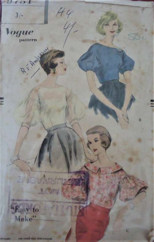 VINTAGE VOGUE 9751 SET OF BLOUSES SIZE 14 BUST 34" COMPLETE