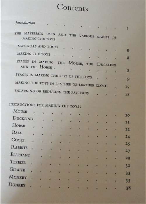 "FELT TOYS" E.MOCHRIE & I.P. ROSEAMAN -48  PAGESOFT COVER WITH PULLOUT PATTERNS