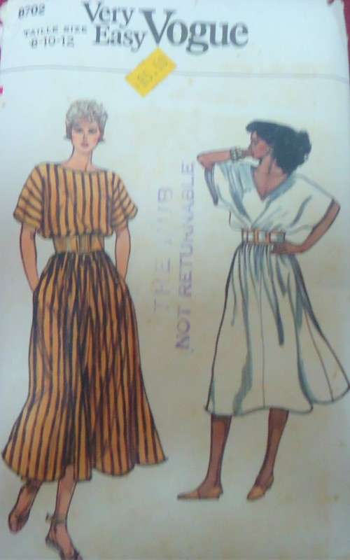 VOGUE 8702 LOOSE FITTING PULLOVER DRESS SIZE 8-10-12 COMPLETE