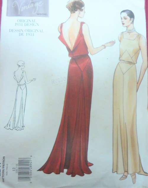 VOGUE ORIGINAL 1931 DESIGN 2241  STUNNING DRESS and BELT SIZE 12 COMPLETE -UNCUT-F/FOLDED