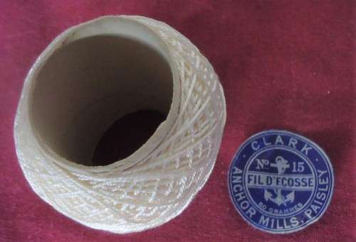 CLARK ANCHOR FIL D`ECOSSE # 15 CREAM BALL OF CROCHET OR EMBROIDERY THREAD