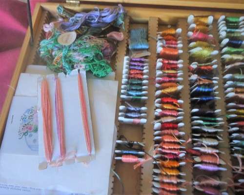 CUSTOM MADE WOODEN BOX FILLED WITH WITH OVER 120 EMBROIDERY THREADS+ EXTRAS! - LOOK SEE!