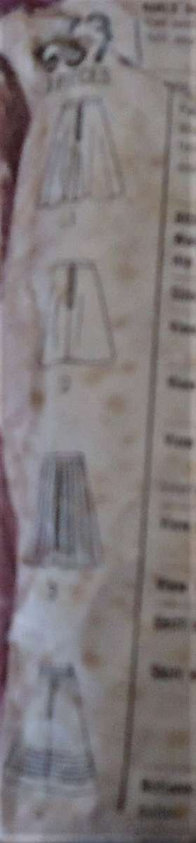 SIMPLICITY 5673 GIRLS SET OF SKIRTS SIZE 10 YEARS WAIST 62 cm COMPLETE-ZIPLOC