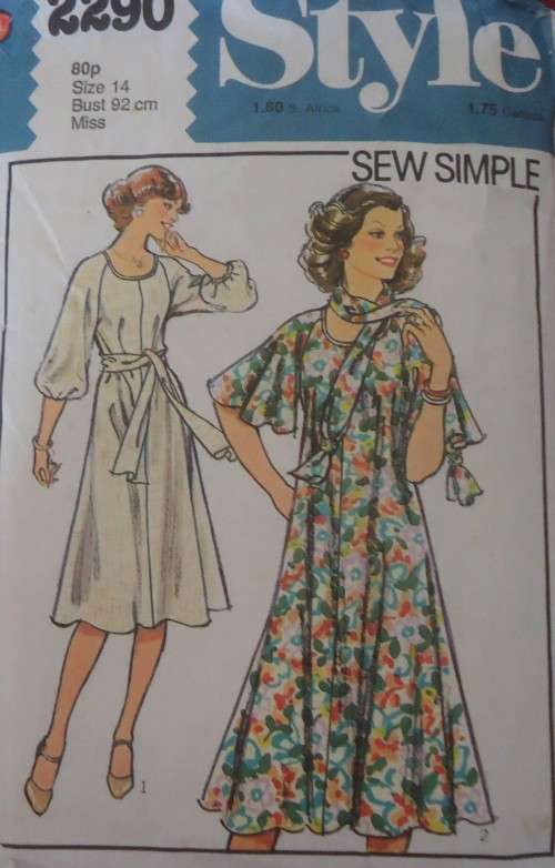 STYLE 2290 PULLOVER DRESS & SCARF SIZE 14 BUST 92 CM COMPLETE