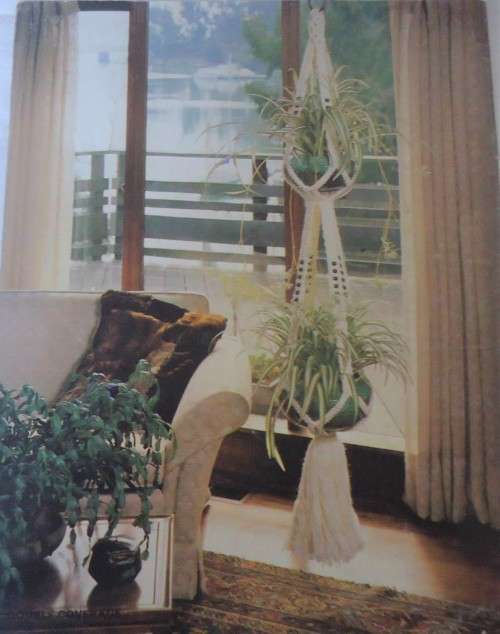 MACRAME - BACK TO BASICS   - 16 PAGES- SOFT COVER