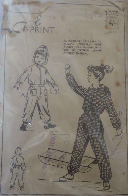 VINTAGE STYLE PRINT 1076 TODDLER ALL IN ONE SNUG WINTER SUIT WITH HOODIE FOR 2 YEARS COMPLETE-UNCUT-