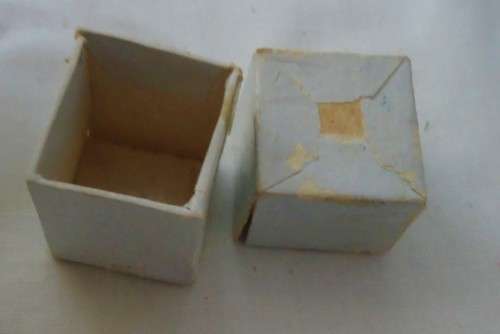 VINTAGE KANEL 300x MINI MICROSCOPE IN WOODEN CASE WITH  ACCESSORIES