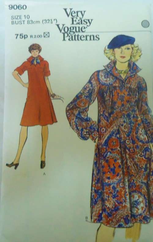VOGUE PATTERNS 9060 COLLARED DRESS SIZE 10 BUST 32 1/2 "  OR 83 CM COMPLETE