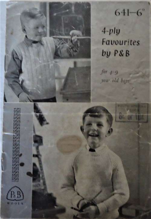 PATONS P & B WOOLS 641 4 PLY FAVOURITES FOR 4 - 9 YEARS BOYS - 8 A5 PAGES