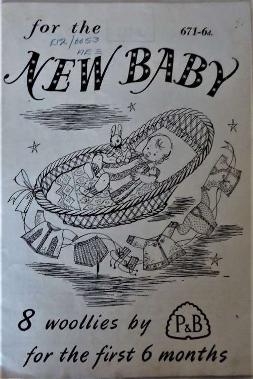 PATONS P&B 671  FOR THE NEW BABY - 8 WOOLIES FOR THE FIRST SIX MONTHS 16 A5 PAGES