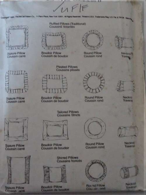 McCALLS HOME 6416 CUSHIONS & PILLOWS - ONE SIZE- COMPLETE-UNCUT-F/FOLDED