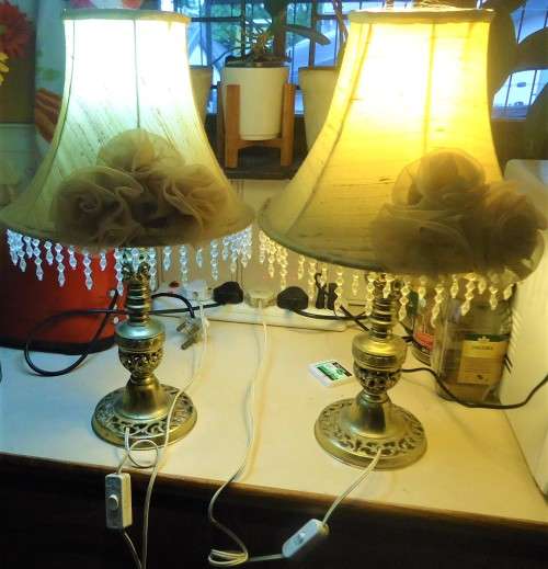 STUNNING PAIR OF SOLID BRASS LAMPSTANDS WITH RETRO CREAM WITH ROSE & DIAMANTE TRIM SHADES