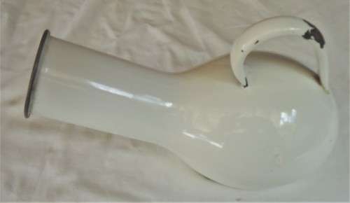 WHITE ENAMEL MEDICAL URINAL CUP IN EXCELLENT CONDITION