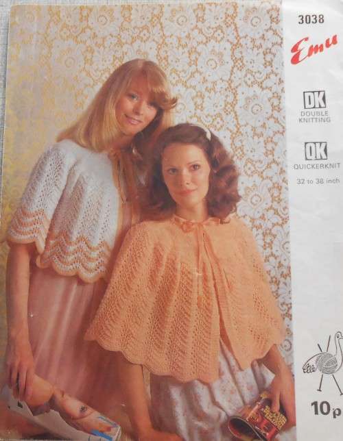 EMU #3038 LADIES BEDCAPE & BEDJACKET TO FIT  32 - 38