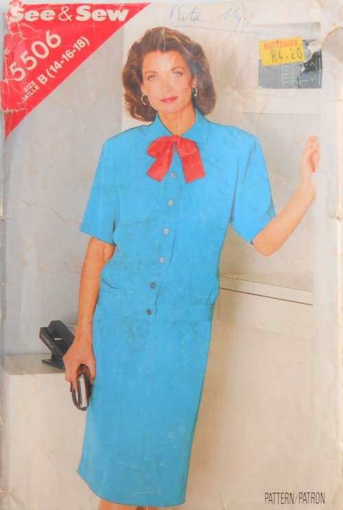 BUTTERICK  PATTERN 5506 TOP ONLY  SIZE B  14 + 16 + 18  - ONLY TOP PATTERN