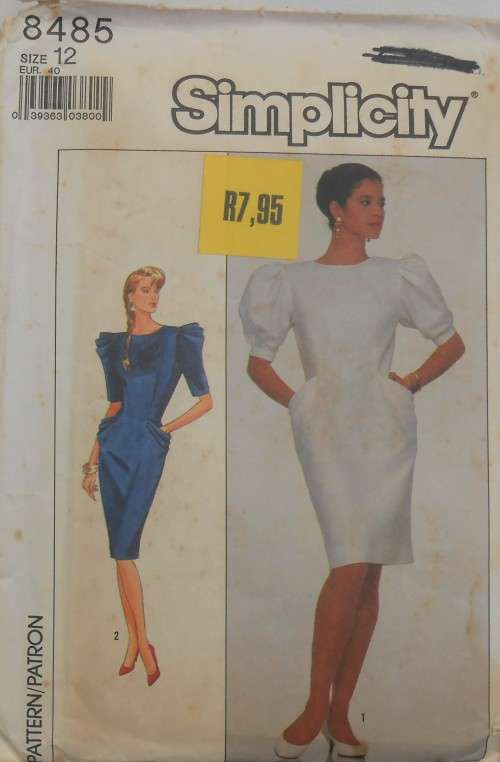 SIMPLICITY 8485 DRESS WITH PUFF SLEEVES AND V NECK BACK SIZE 12 BUST 34 COMPLETE