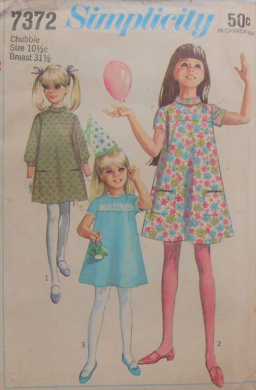 VINTAGE SIMPLICITY 7372 GIRLS & CHUBBIE DRESS SIZE 10 1/2 YEARS BUST 31 1/2 COMPLETE