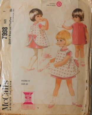 VINTAGE McCALLS 7998 GIRLS DRESS & PINAFORE SIZE 1 YEAR COMPLETE