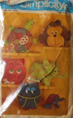 SIMPLICITY 9740 PILLOW TOYS - SEE LISTING