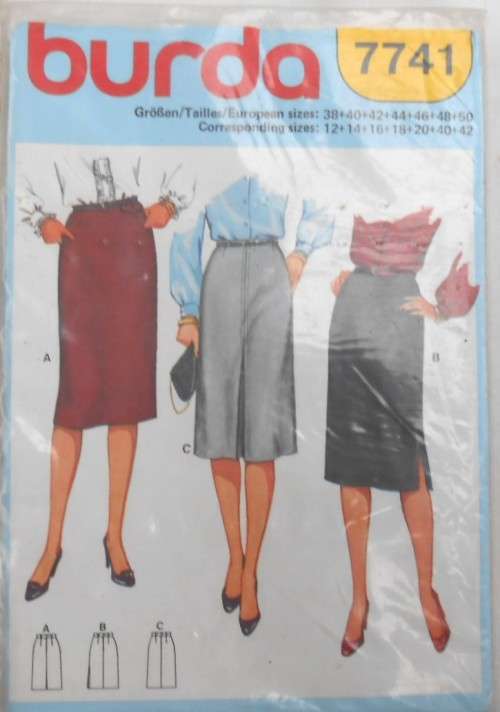 BURDA 7741 SET OF SKIRTS SIZE 12-42  COMPLETE-UNCUT-F/FOLDED-SEALED