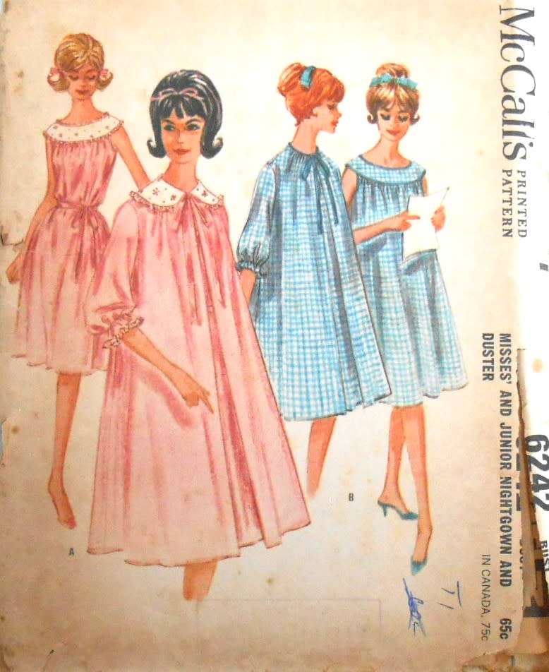 V/VINTAGE McCALLS 6242 NIGHTGOWN & DUSTER SIZE 12 BUST 32 COMPLETE-PART-CUT-ZIPLOC