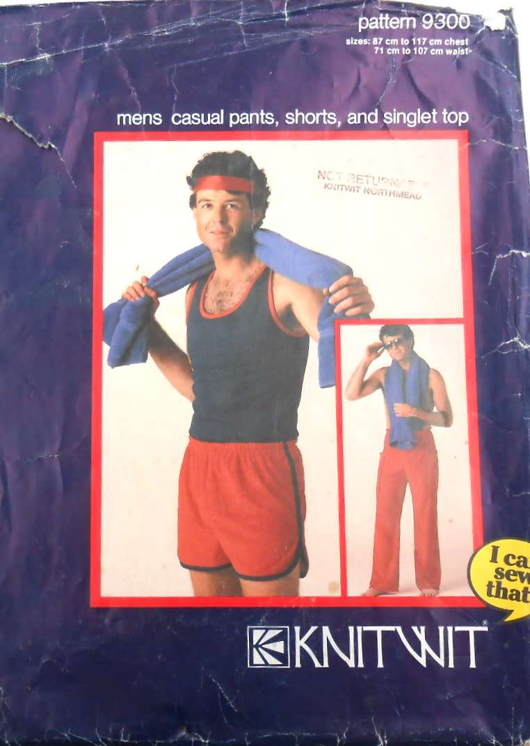 KNITWIT PATTERN 9300 MENS CASUAL PANTS-SHORTS-SINGLET TOP - SIZES CHEST 87-117 CM COMPLETE & UNCUT