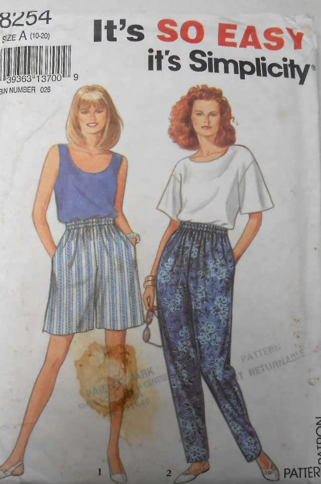 SIMPLICITY 8254 TOP-SHORTS-PANTS SIZE 10-20 SEE LISTING