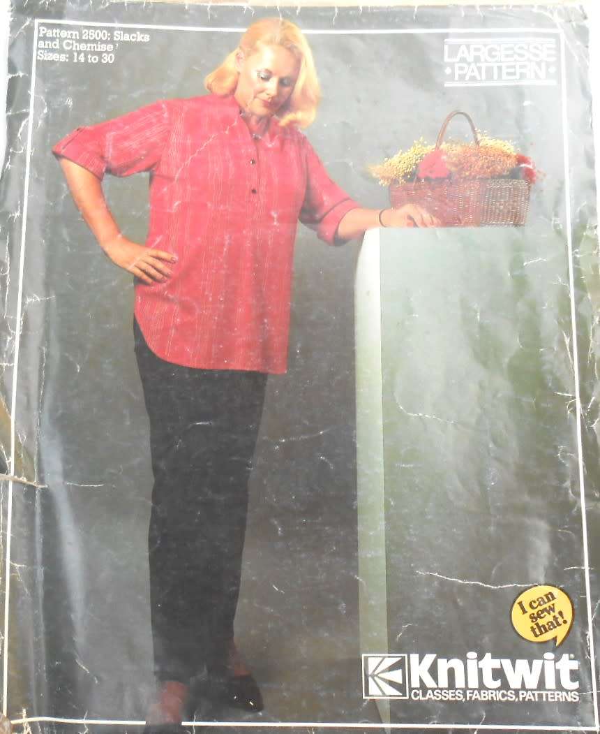 KNITWIT LARGE PATTERN 2500 SLACKS & CHEMISE SIZES 14-30 COMPLETE-UNCUT