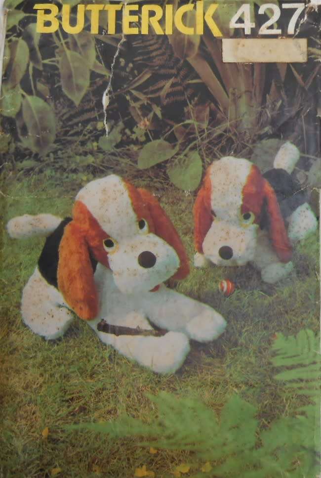 BUTTERICK 427 LARGE (50 CM ) & SMALL BASSET  (40 CM) - SEE LISTING