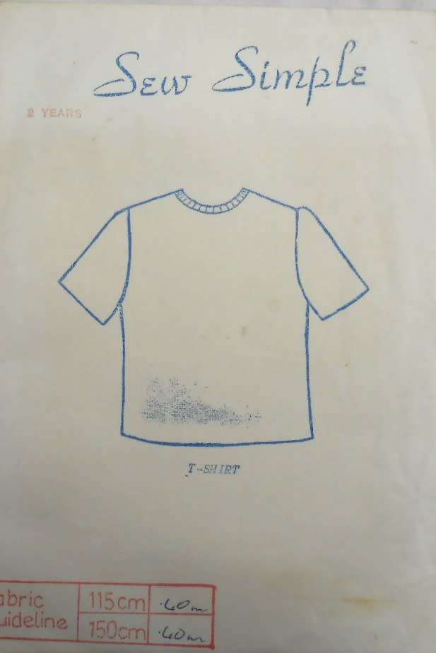 SEW SIMPLE PATTERNS 18  T-SHIRT BOX TOP SIZE 34 OR 87 CM