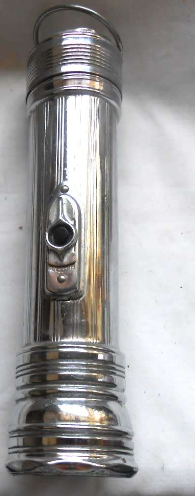 VINTAGE EVEREADY ALUMINIUM TORCH IN WORKING CONDITION (1)