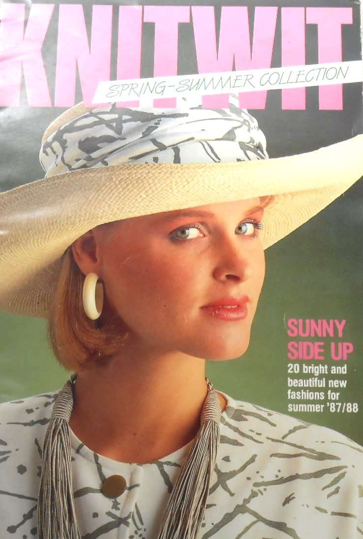 KNITWIT SPRING-SUMMER COLLECTION  SUMMER 87/88- PRINTED  PHOTOS AND PATTERNS 40 PAGES
