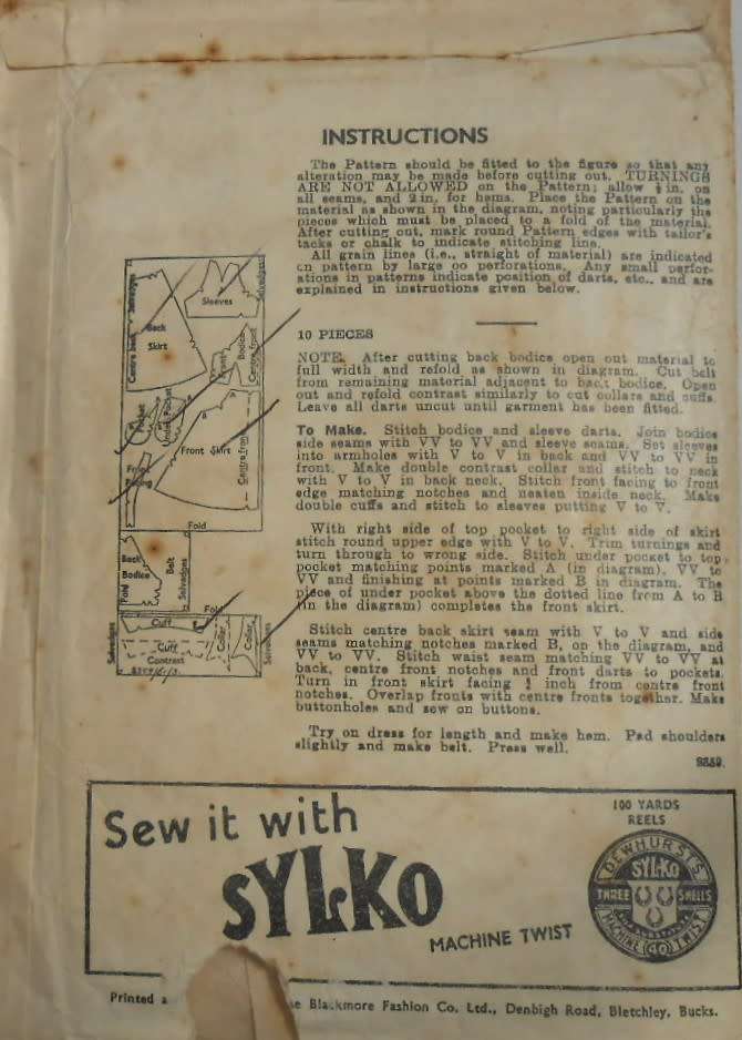VINTAGE BLACKMORE PATTERN 8363 - DRESS WITH FRONT BUTTONS AND POCKETS SIZE 40 COMPLETE