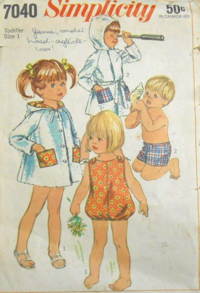 SIMPLICITY 7040 TODDLERS PLAYSUIT-SHORTS-ROBE SIZE 1 YEAR COMPLETE-ZIPLOC
