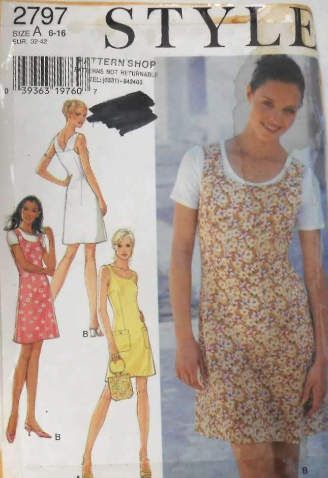 STYLE 2797 STRAP DRESS SIZE 6-16 COMPLETE-CUT TO 12-ZIPLOC